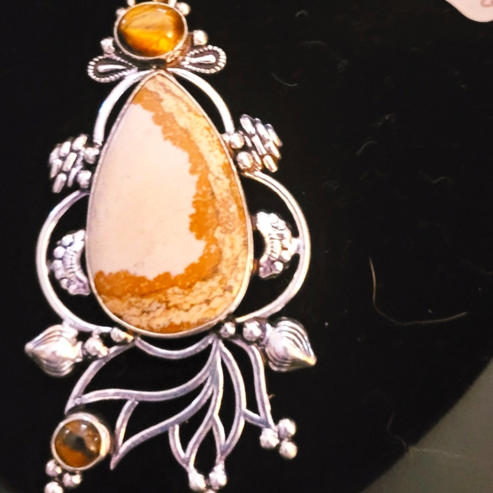 📿👠PICTURE JASPER(NWOT) Part Silver Overlay and part Sterling